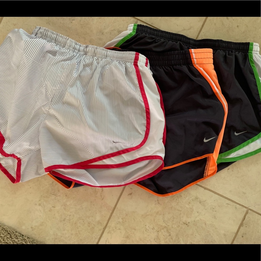 Nike shorts with liner. Like new condition.